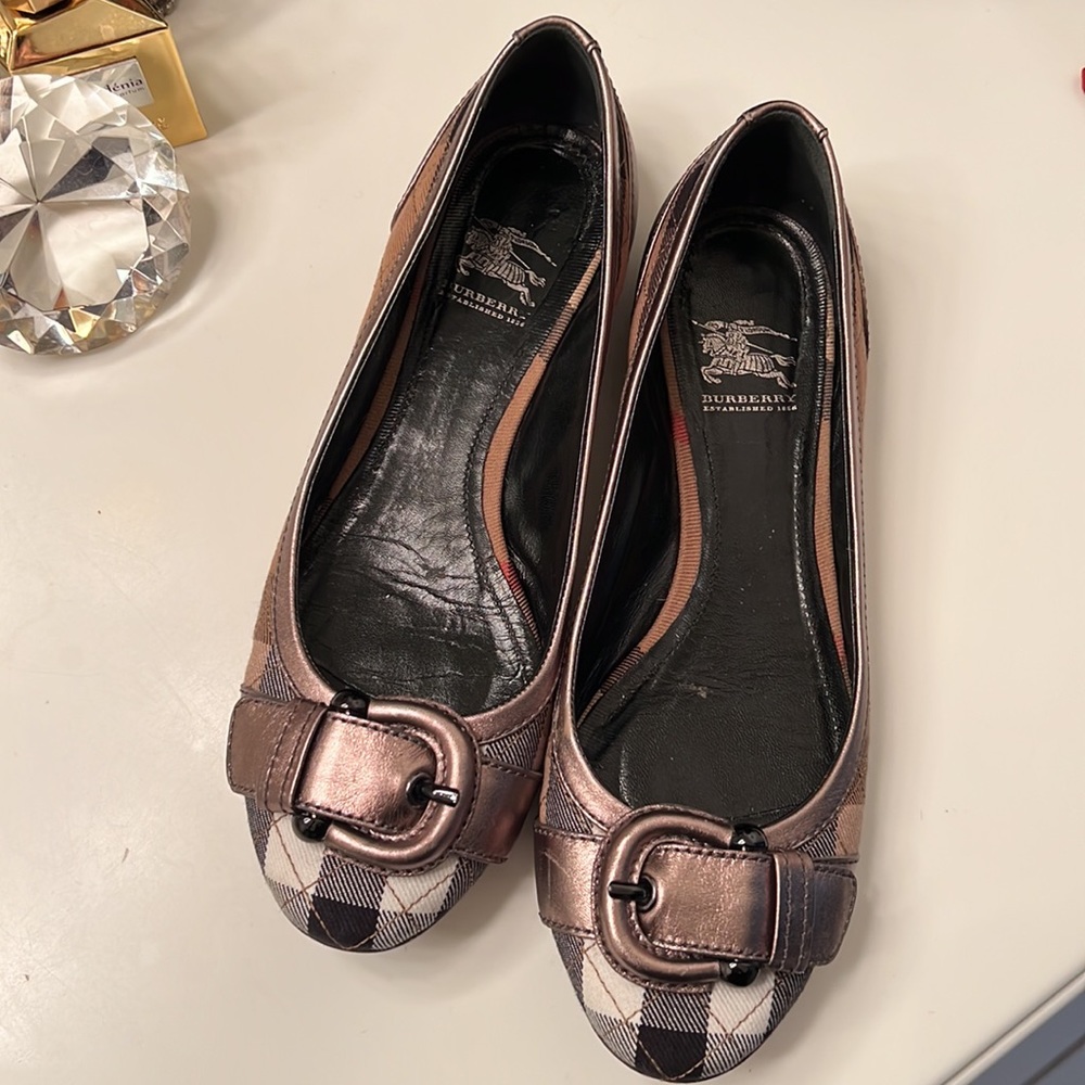 Burberry ballet flats size 38 - Picture 1 of 15